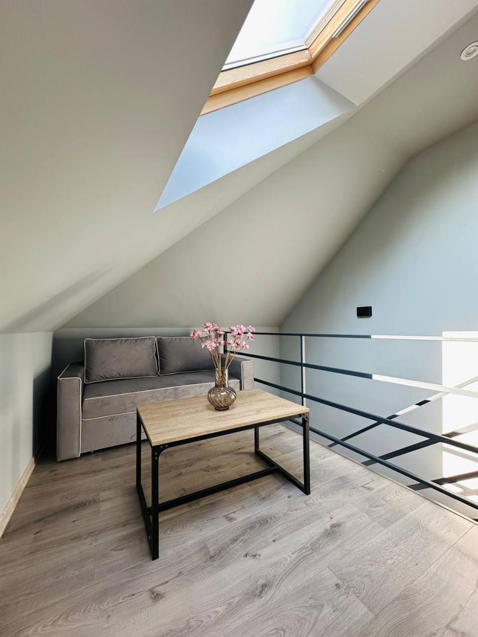 апарт на маланчука Apartment *