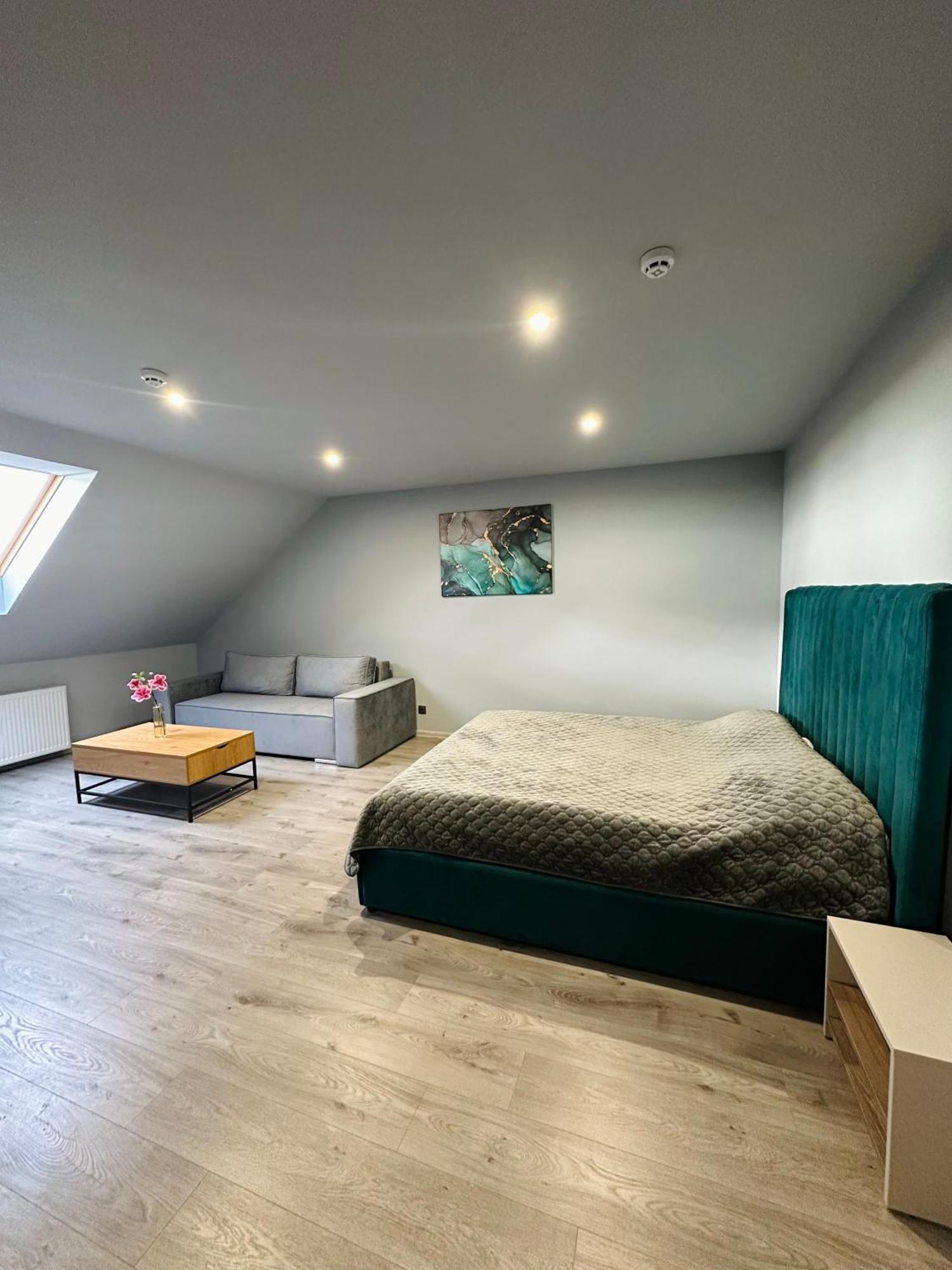 апарт на маланчука Apartment
